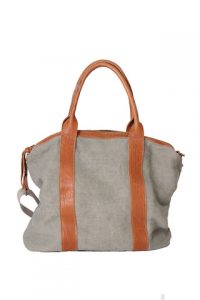 bolso-piel-cuero-cubo-asaquitaypon-cierrecremallera-calidad-mosqueton-llevable-estilo-diferente-moda-bonito-bandolera