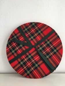 bajoplato-tartan-mosqeutonbcn-regalo-especiales-calidad-decoracion-elegante-diferente-ideas-navidad